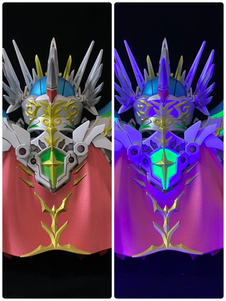 マント部分のエンブレム周りは筆塗りが上手くいかず・・クリアグリーンの蛍光塗料を筆塗りは不可能ですね。
