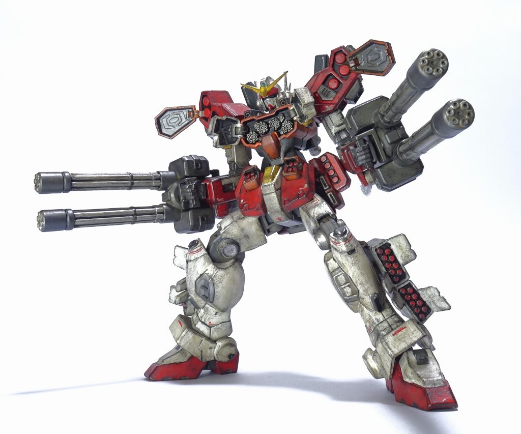 全弾発射肩以外はEW版の武装ですね。。。ミサイルの塗り分けやウェザリング等の良い練習台になってくれました。硝煙と炎と土煙にまみれてむせる。