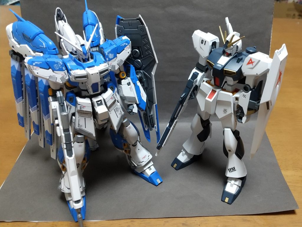 EG  νガンダムとパシャリ。ここまで見て頂、ありがとうございました!