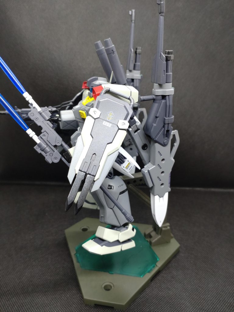 マーキングシールは溜まっていた。モノを違和感ない様に煩くならないように使用しました。