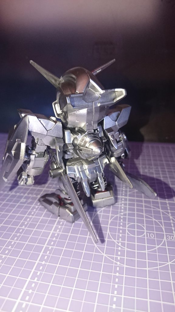 まあ、なんてことの無い作品ですが。しかし、一度はやってみたかった金属一色で全塗装。そしてガンマカの性能、エアブラシシステムの便利さに感動したものです。難点はコストパフォーマンスの悪さでありますwこれだけでほぼ一本分使ったようなものな上、エア缶の消費量がwそれはそうと、今回の「ガンマカ企画」、面白くて手軽に参加できるいい企画でした。また2期、3期と続いてくれたら嬉しいですね。