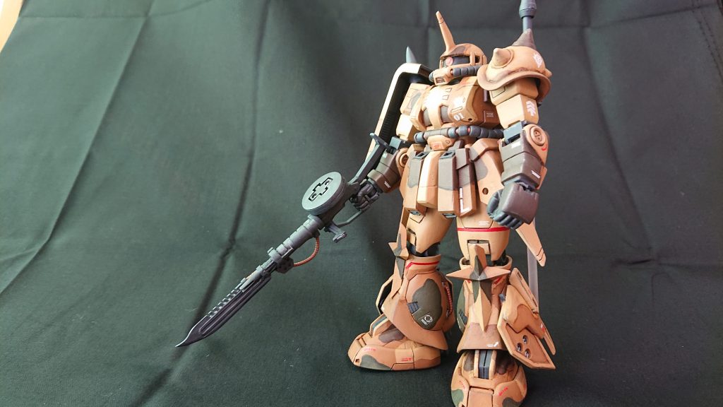 設定画を参考に自分の技量の範囲でそれっぽく製作しました。