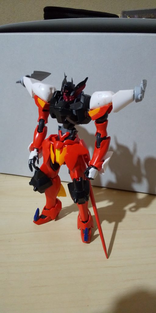 サフ前、完成品とは、多少パーツが違います。