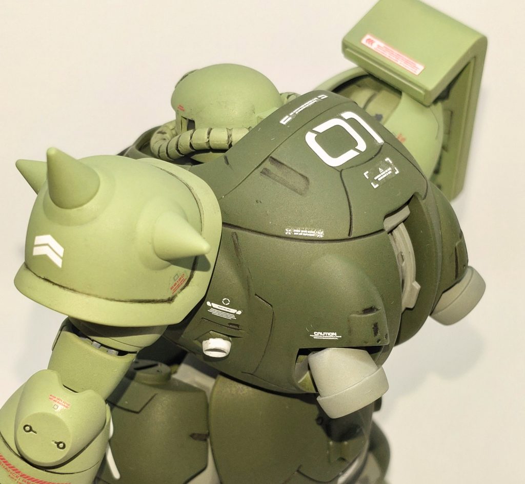 背中のナンバーは境界戦機のデカールから流用しました。