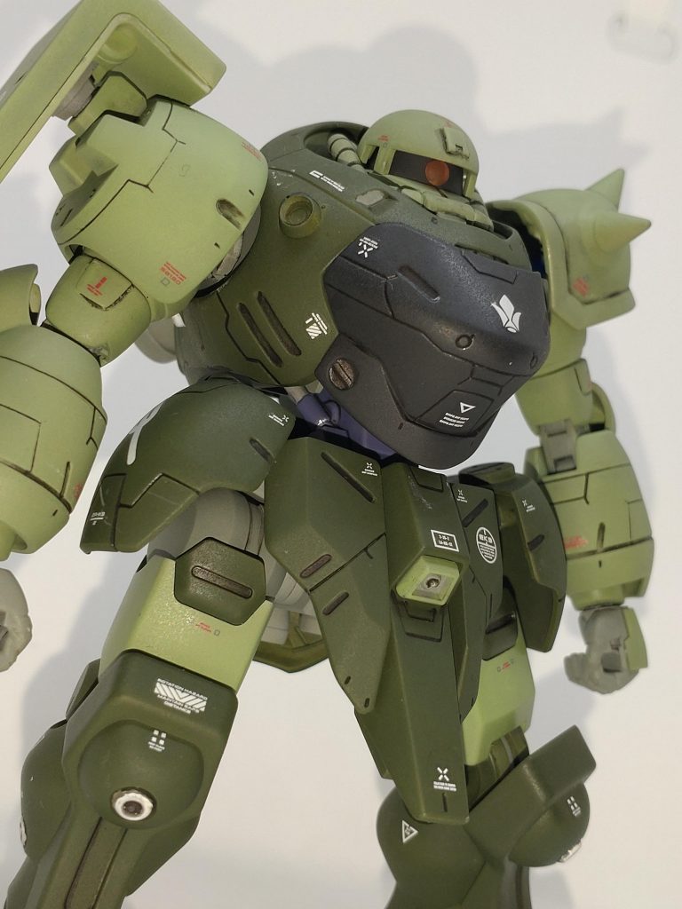 首が埋もれている感じがお気に入りです。