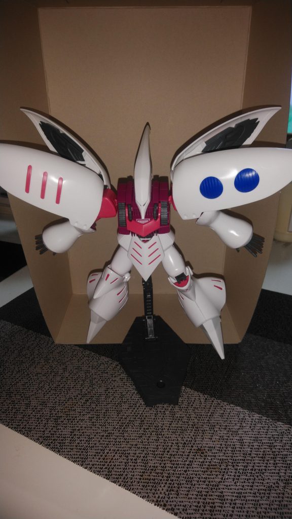 素組み状態でもキュベレイは、カッコイイですね♪