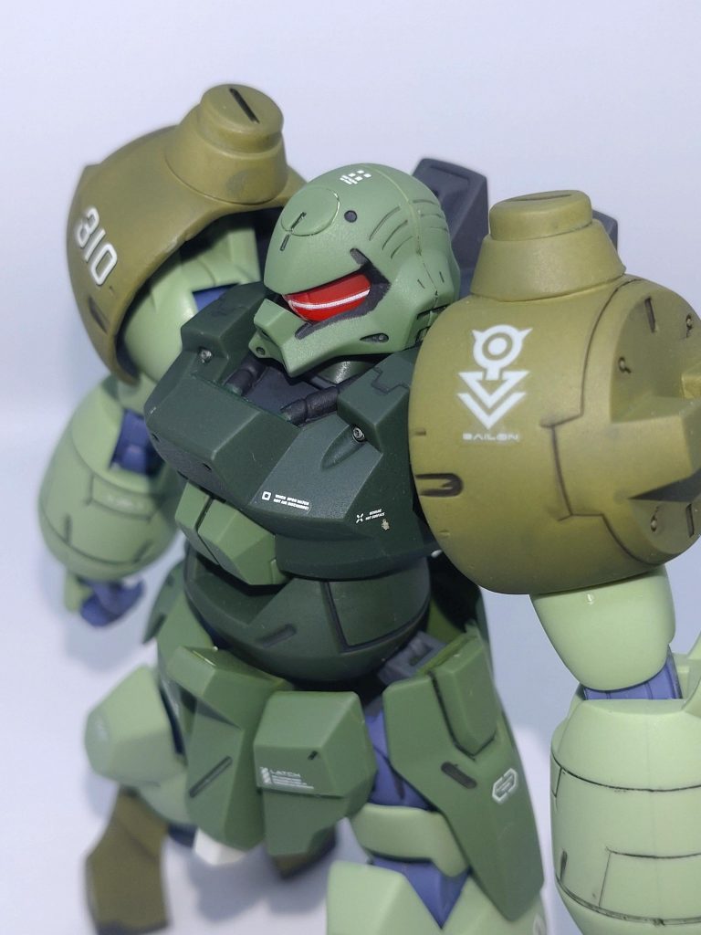 エンブレムマークはまた30MMのバイロン軍から流用です。