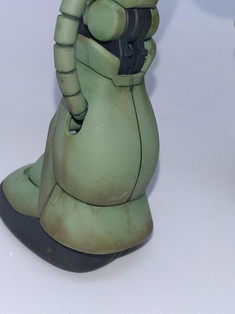 脚部の汚し具合はこんな感じです。