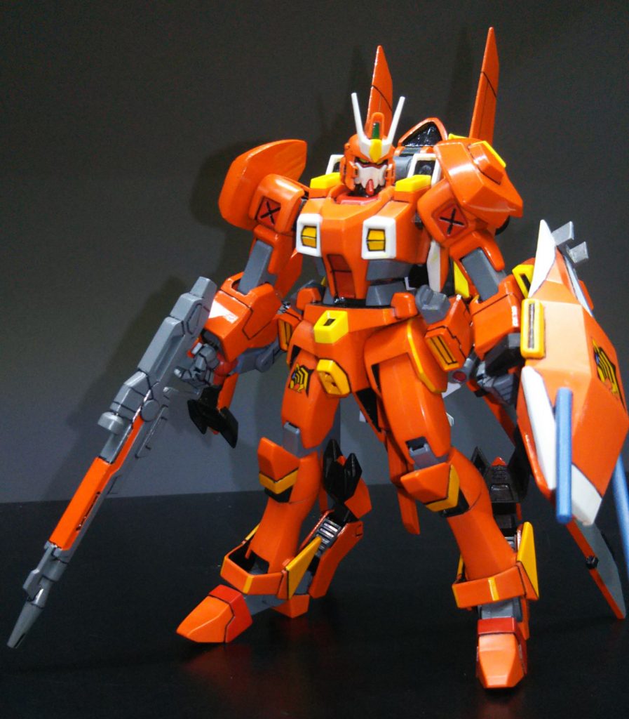 機体は勿論バルトフェルト専用機らしくオレンジ系カラーでまとめました。バルトガイアの顔の配色が気に入らなかったので、正統ガンダム系の配色にしました。