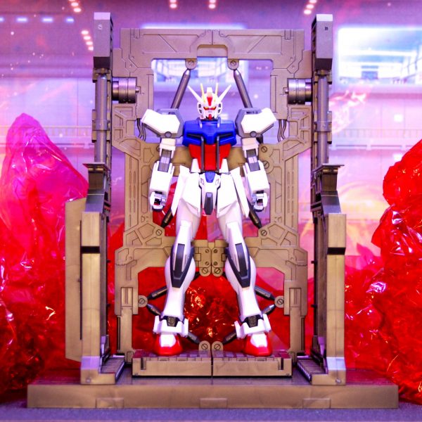 「ともあれ、ストライクガンダムの格納庫は焼くべきである」