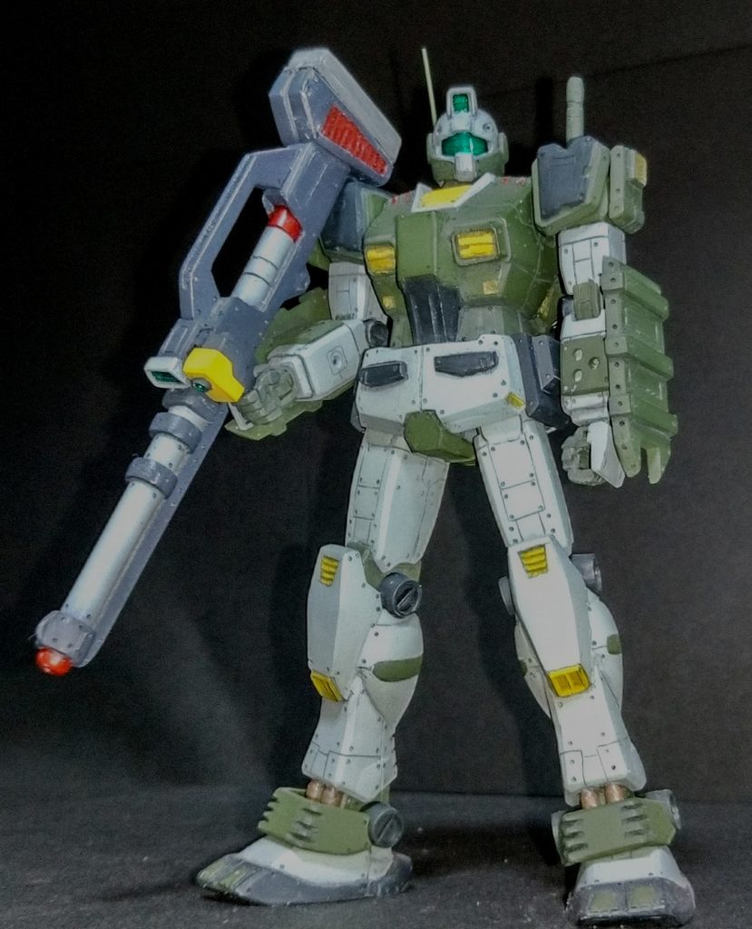 この機体もFGガンダム改造しました😊バーニアと手首は流用しましたがそれ以外はプラ材からのスクラッチになります😊😊