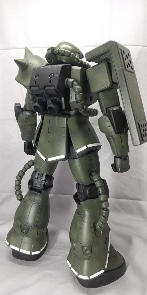 斜め後ろからです。