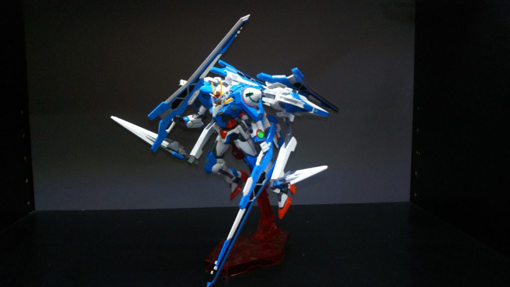 サブアームも展開。形状的にサブアームにザンソードを持たせられないのが少し残念。ザンソード四刀流とか絵的に面白そうなのだがｗ