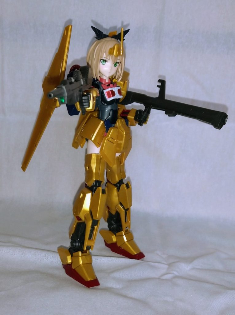 これより、適当にポージング。赤い大佐「百式娘、出るぞっ!」30msは表情パーツが乏しいのが残念です。別売りの表情パーツの発売いつだっけ……?