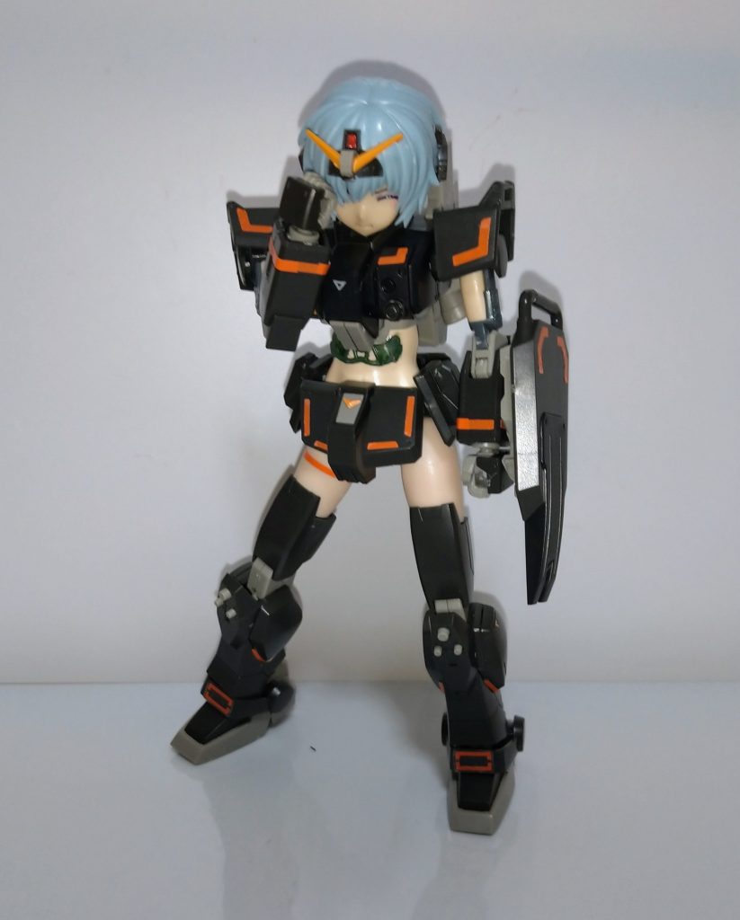 「ニュータイプ……?く……!獲愚座無が……!落ち着け……まだ出番じゃない……っ!」右目を押さえ何かに耐えている陸戦型ガンダムちゃん。