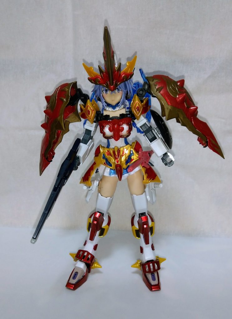 アフターそして出来上がったのがコレ。名前は「クシャトルージュ」とでもしておきますw主にクシャトリアとルージュのミキシングだからクシャトルージュ。我ながら安直なネーミングセンスwwwアーキテクトニパ子の素体を使って貂蝉クシャトリアと孫尚香ルージュのパーツを使い、脚はナイトジャスティス、腕はEGストライクのものを使用しています。本来なら六角四季の頭はMS娘には非常に向かないのですがコレだと不思議と合うw額のパーツが大きいからでしょうか……?剣と盾はティアーシャのものを流用。