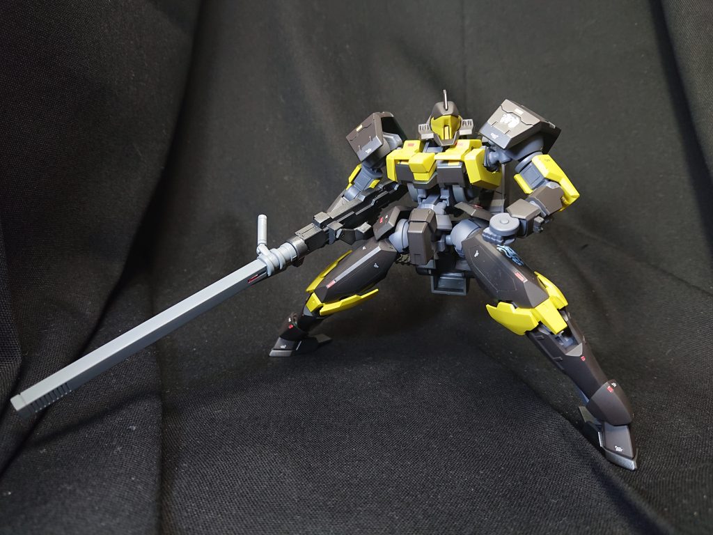 かなり足 開きます