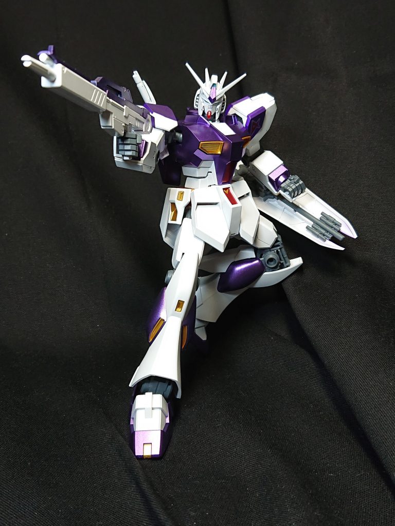 νガンダム–4枚目/制作者：マイクラ