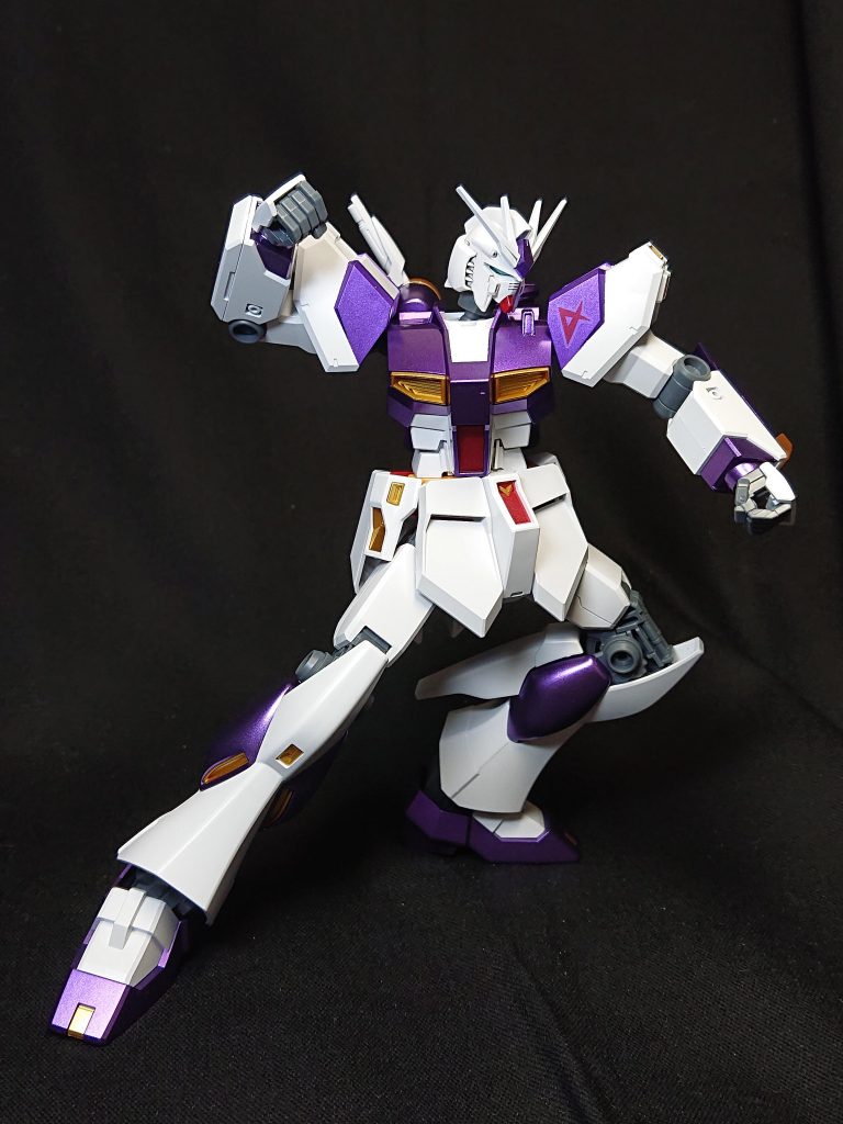 νガンダム–3枚目/制作者：マイクラ