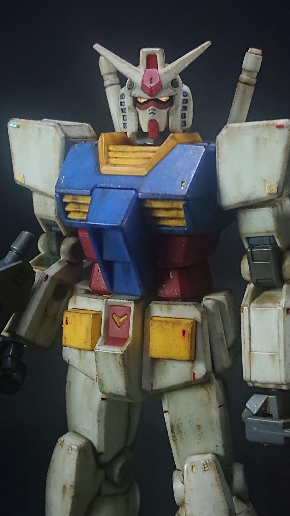 子供と一緒に「ククルス・ドアンの島」の映画を観て、RX-78の魅力を再認識しました。掲載写真は映画でのガンダムの雰囲気を醸し出す感じにしたくて、少し暗めにして撮影しています。