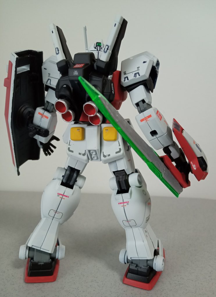 これも、ガンプラ高騰の時代に、チマチマとパーツ収集していました。地方住まいなので、気合を入れて遠出しないと、模型屋さんに行けないのですよね( ﾉД`)ｼｸｼｸ…塗料買うのだって一苦労(´；ω；`)