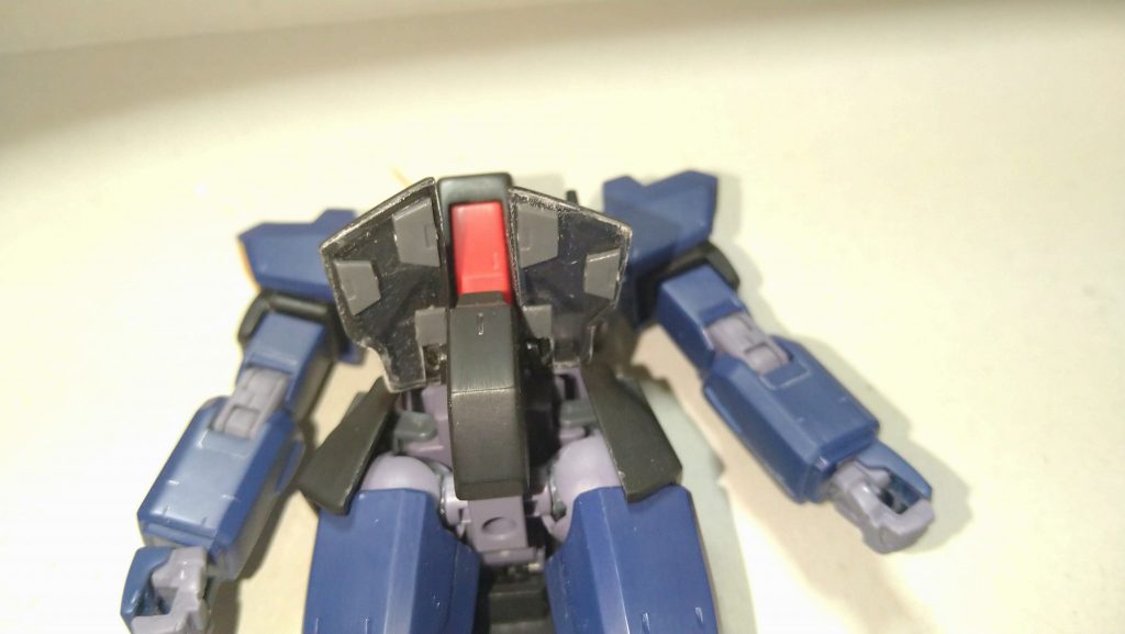 フロントスカートの肉抜き穴処理とディテールアップパーツ