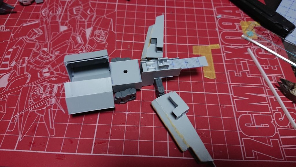 このあたりから装備できる位置を確認しながら他のパーツも作成ギミックもこのあたりで仕込むことに決定