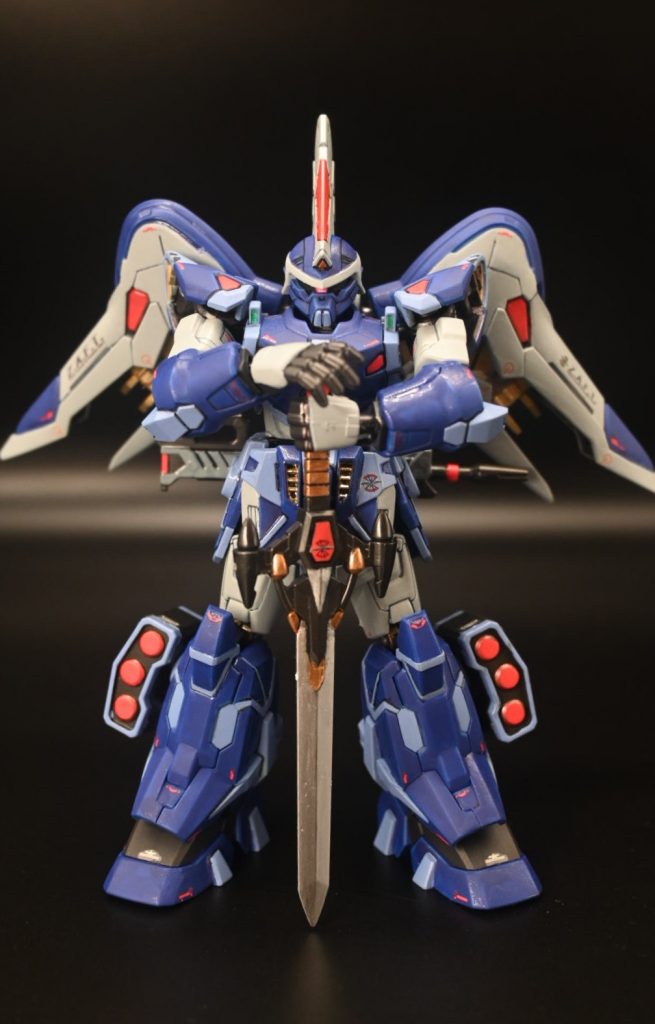 筆塗りの練習を兼ねてGフレームのジンをオリジナルカラーで塗装しました塗料には水性アクリジョンと水性ホビーカラーを使用しています配色はイライジャ専用ジンとシグーディープアームズを参考にしてモブのエース機をイメージして適当に塗り分けています青系をメインに赤色のデカールを散りばめてラインを強調できるようにしたつもりです仕上げに水性トップコートで艶消ししてあります