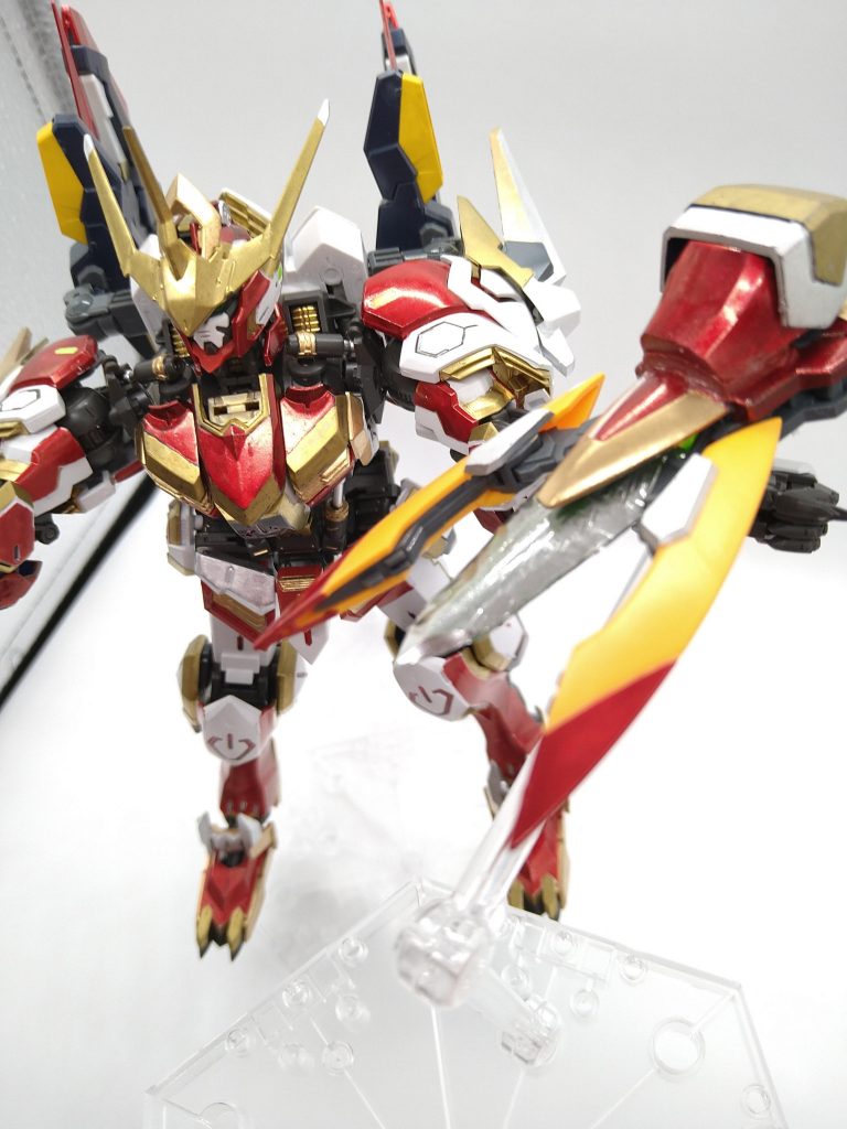 ちなみに腰の元バスターシールドは磁石でくっついているので、飛ばして攻撃できる設定です🚀