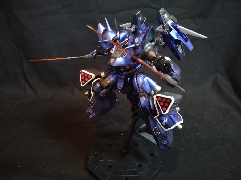 近接戦はシーとサーベルとビームサーベルの選択ができます