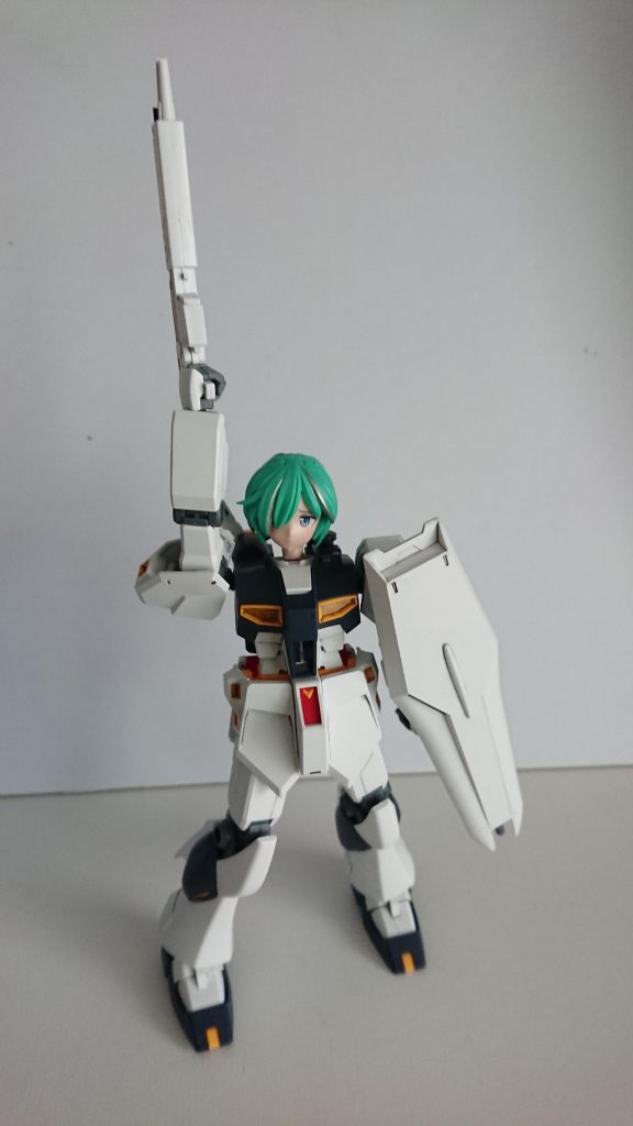 「こ、こうですか?みんなこうするんですか?」