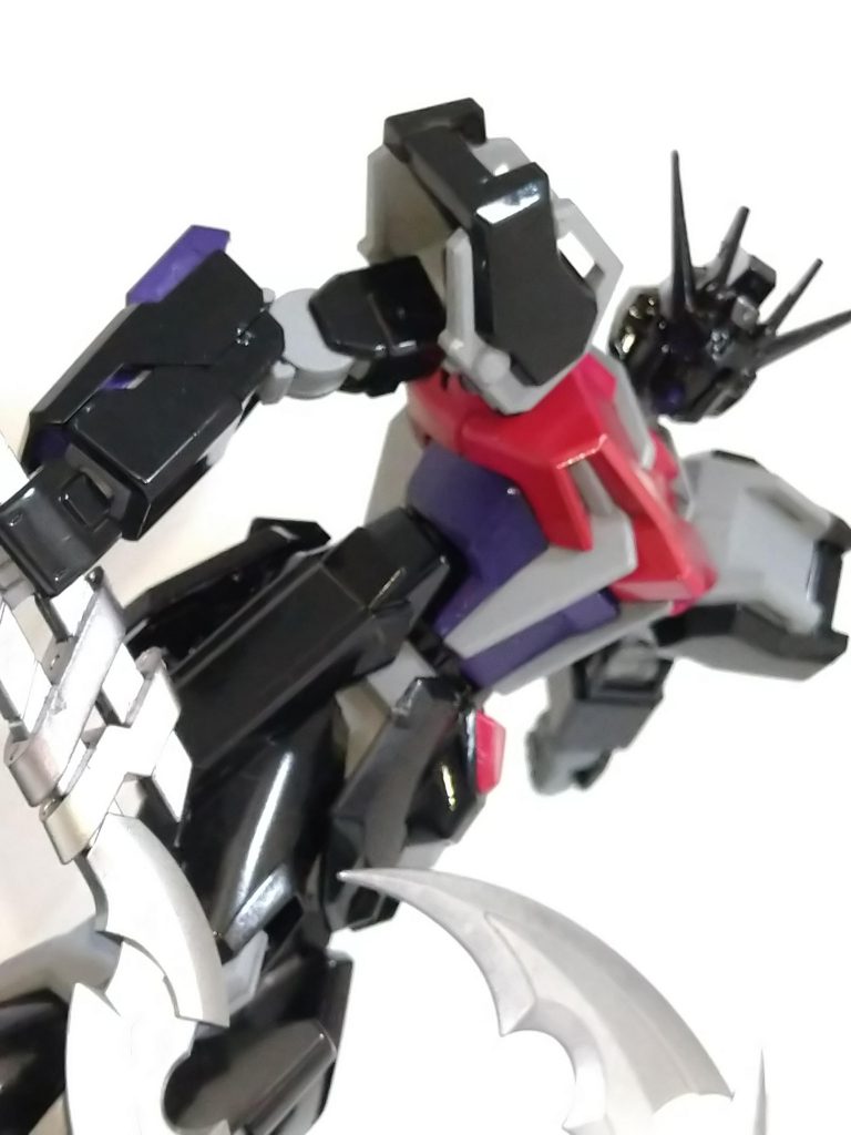 ストライク–5枚目/制作者：Neo