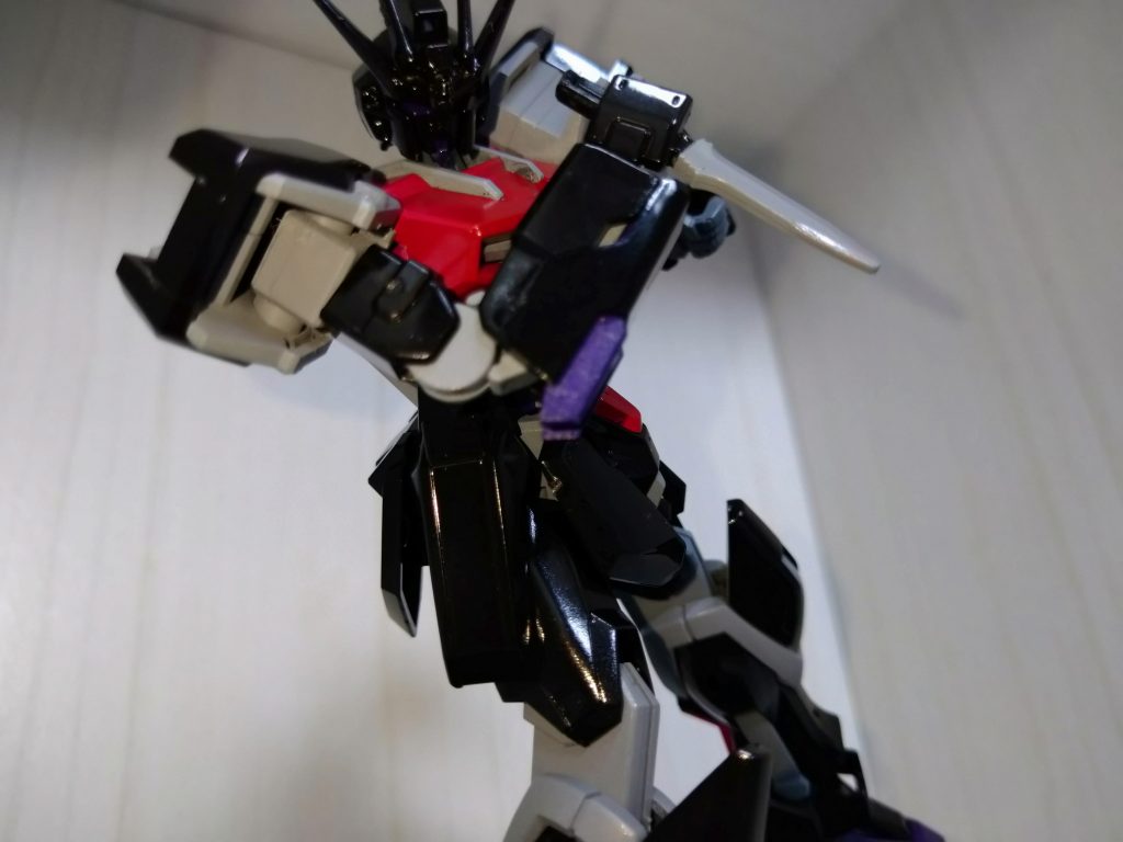 ストライク–3枚目/制作者：Neo