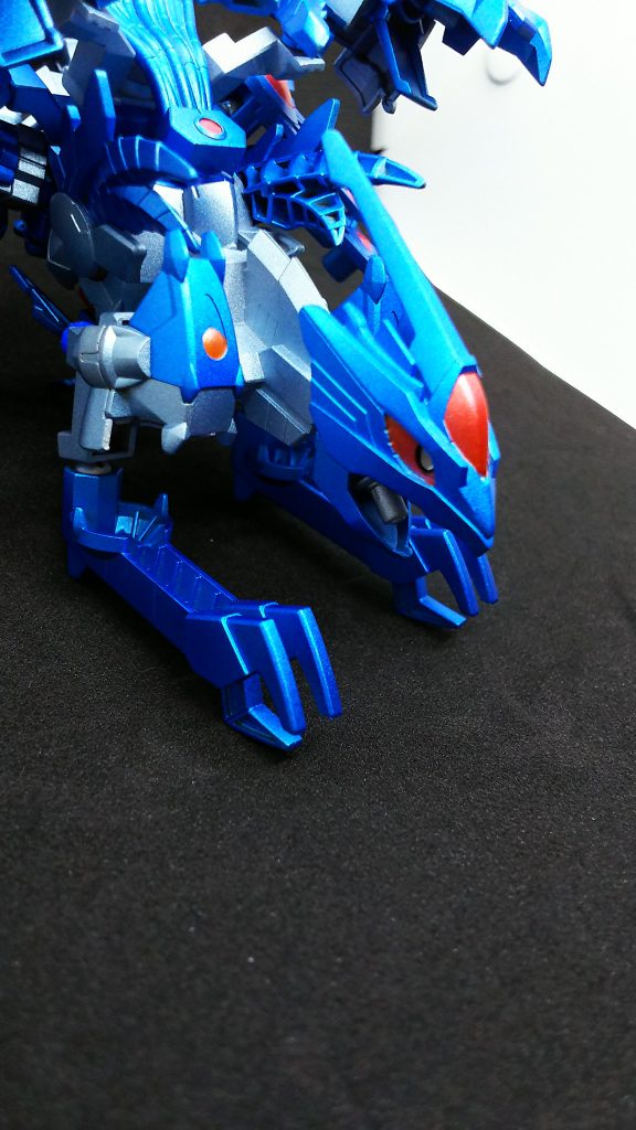 顔アップ。撮影中に瞳が入って無かったことに気が付いてお手軽に黒と銀で瞳を即塗り。
