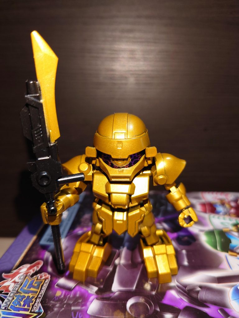 金BUGは全体的にゴールドで塗装しました。