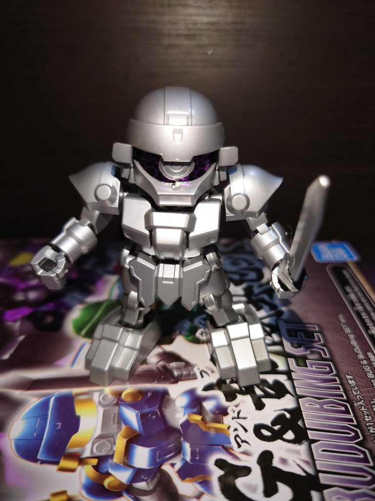 銀BUGは全体的にシルバーで塗装しました。