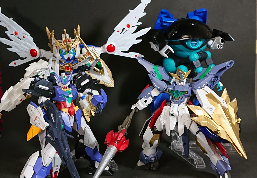 『コアチェンジ！　リライジング…GO！！』一番頑張ったのは父の日のプレゼントだったユーラヴェンで、これだけガンスタにUPしています。どれもギミックに満ちていて楽しいキットばかりでした。モビルドールメイも一緒に写そうかと思いましたが可愛さ全振りのため全く合わず自粛しましたw