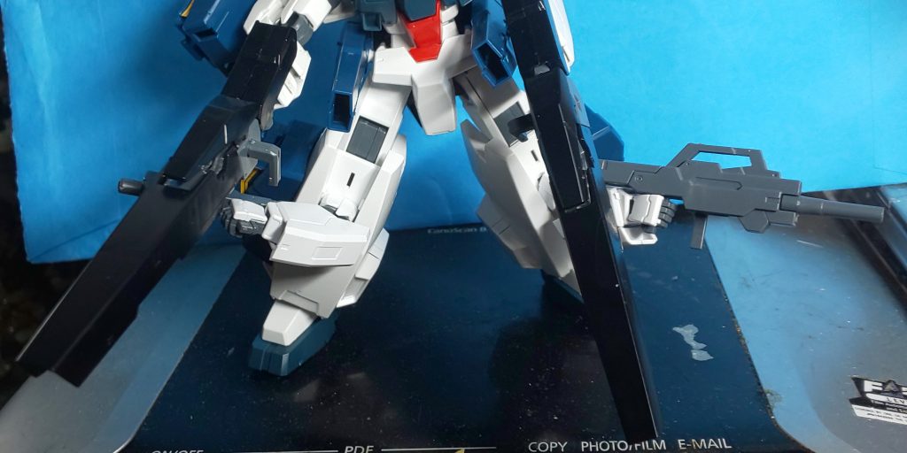 近接防御（隠し腕風だけど、隠れないｗ※ビームサーベルをGNカービンに持ち替えたので写真を更新