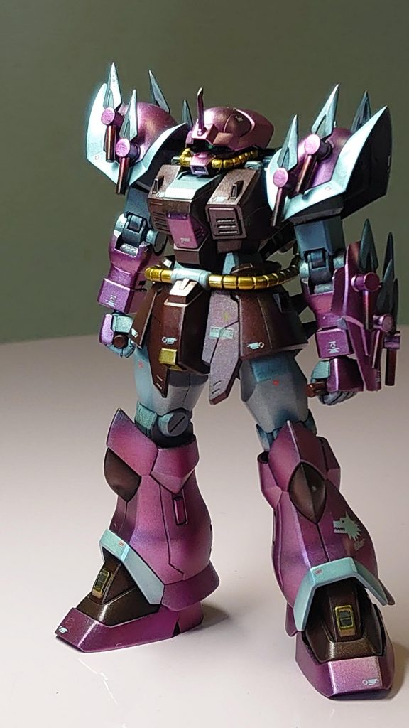 格闘戦に特化した機体が格好良い。