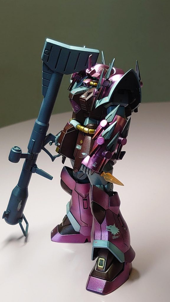 ジャイアントバズーカも様になる。