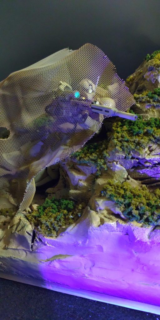 最近網戸の張替えをやったのでハンパを使用してカモフラージュ的に被せちゃいました