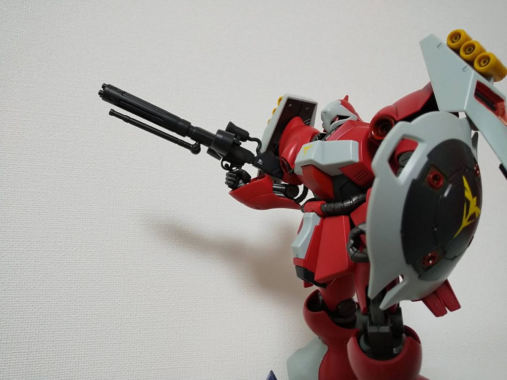 ギュネイ機より好きな点の一つ、武器がカッコいい。