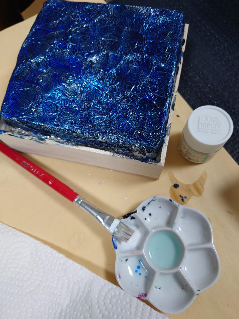 水性ホビーカラーでベース塗りました