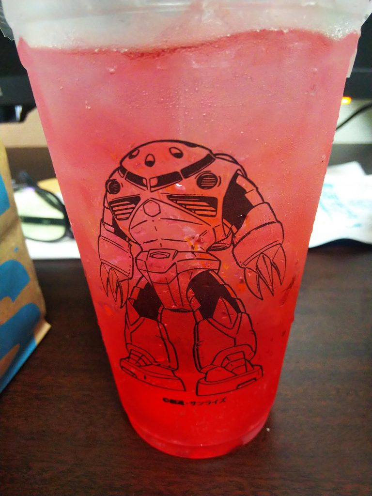 マックもシャア専用ズゴック(笑)