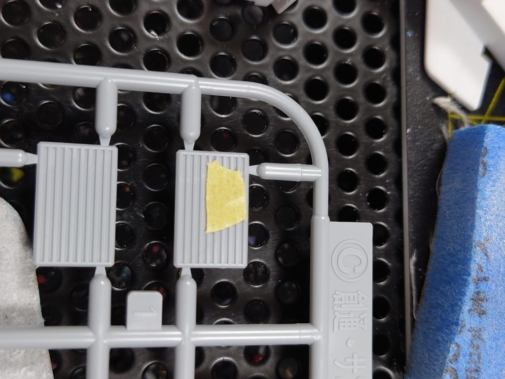 ビルダーパーツから、適当なパーツ切り出して