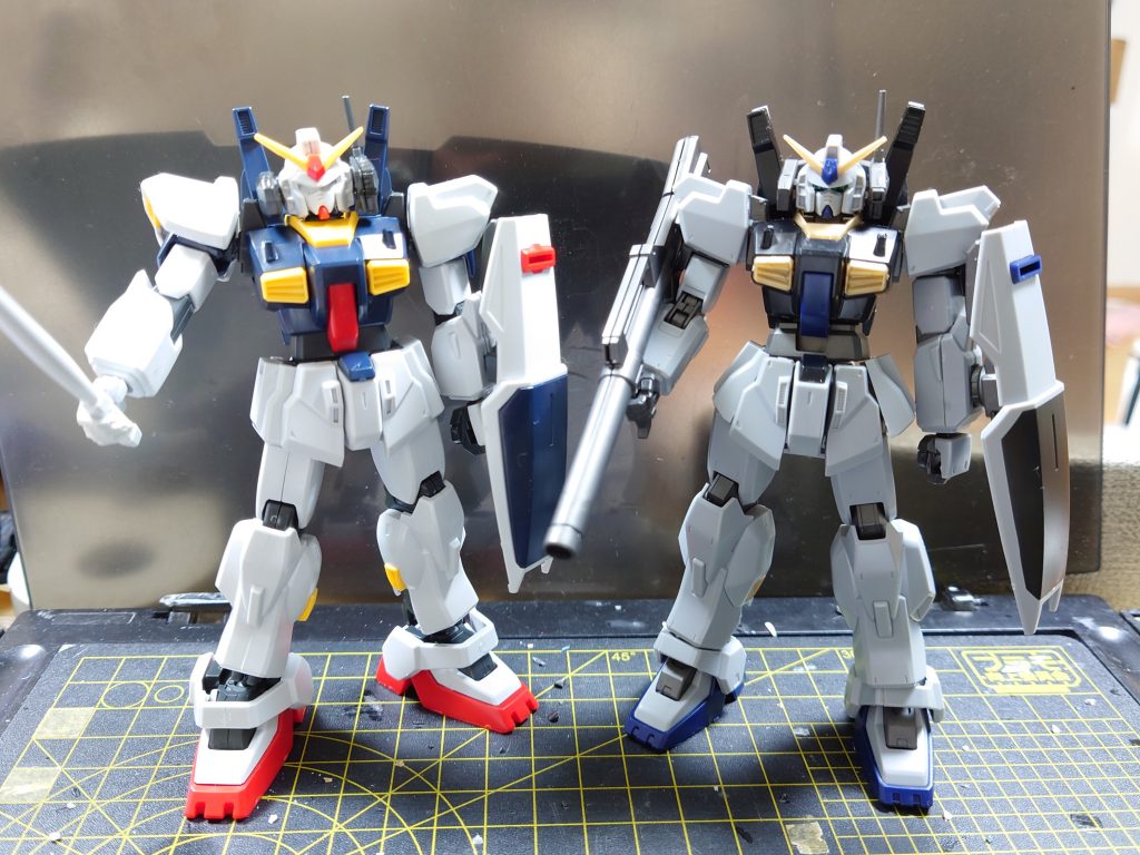 ノーマルのREVIVE版(左)21th Century版(右)