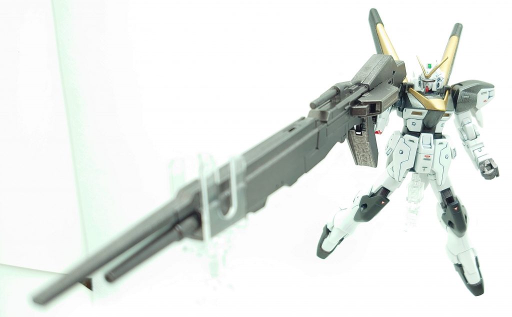 小型のV2に大型の一丁を持たせてみました。小さなMSに大きな武器はロマンが溢れます。