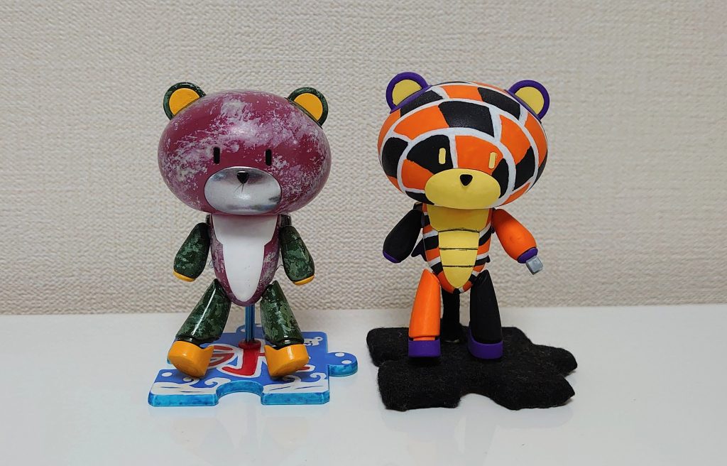 かき氷＝お菓子モチーフ繋がりということで、2年前の『ロリプッチ』とも並べてみました。かき氷の季節が過ぎると、ハロウィンのキャンディがお店に出てくる頃です。