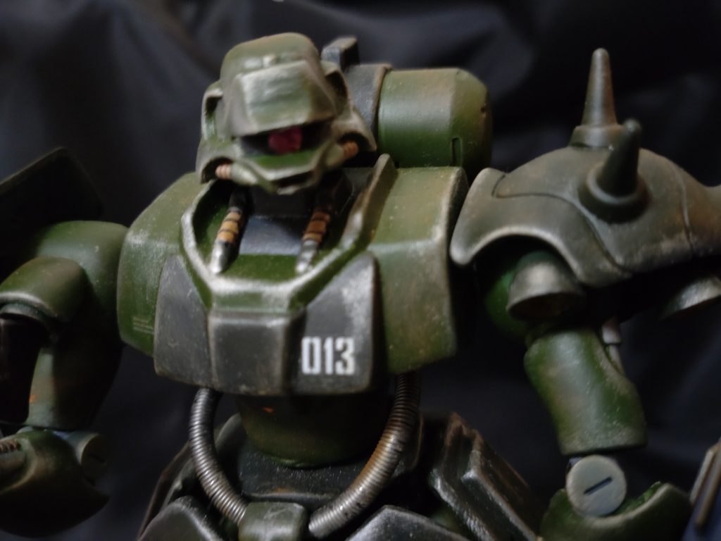 モノアイはデコシールで！