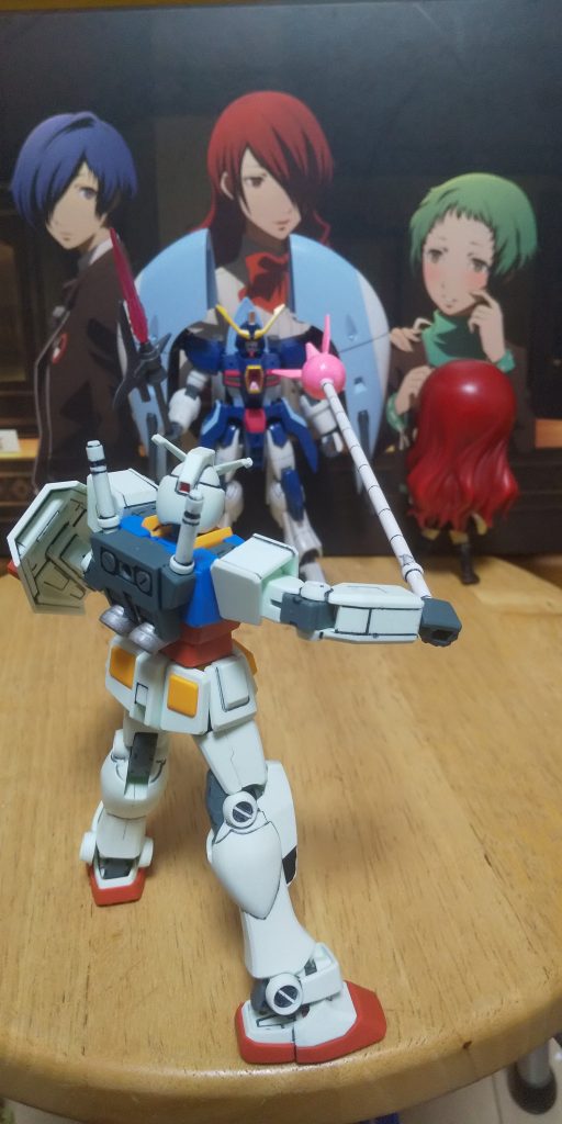 :ビームジャベリンだ。これもグリップには白で筆で塗り乾燥後にすみ入れで、刃は蛍光Pで部分塗りだ。この武器といえばアッザムとの戦闘で使った印象が強いな。…さあ！アビスに向かって槍投げだ！(違う！)